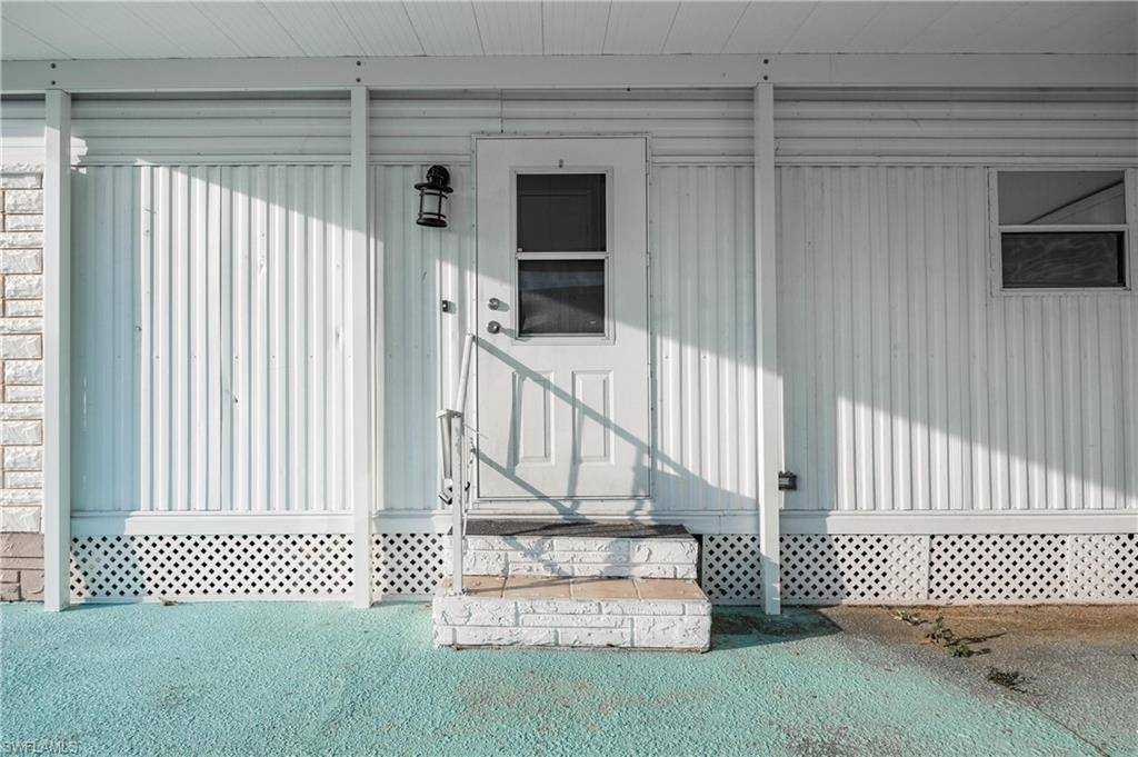 North Fort Myers, FL 33917,201 Harvest LN