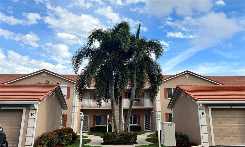 Naples, FL 34104,700 Saratoga CIR #B-104