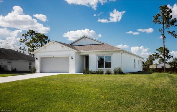 447 Reading ST, Lehigh Acres, FL 33974