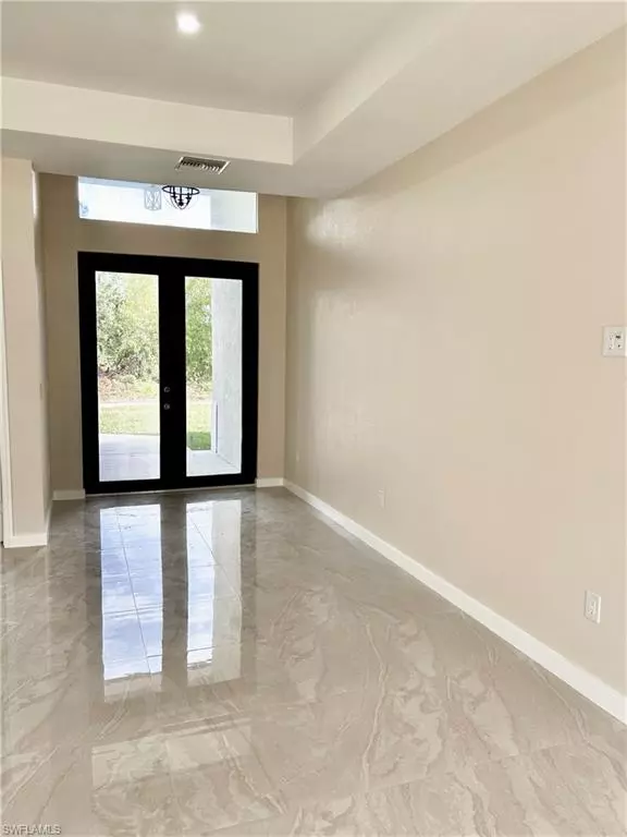 Lehigh Acres, FL 33974,474 Labree AVE S