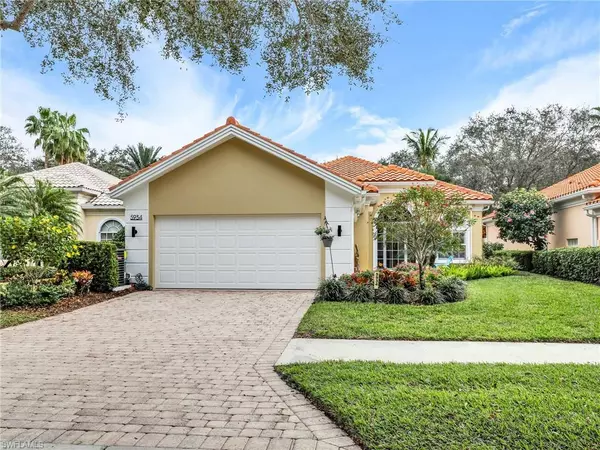 5934 Bermuda LN, Naples, FL 34119