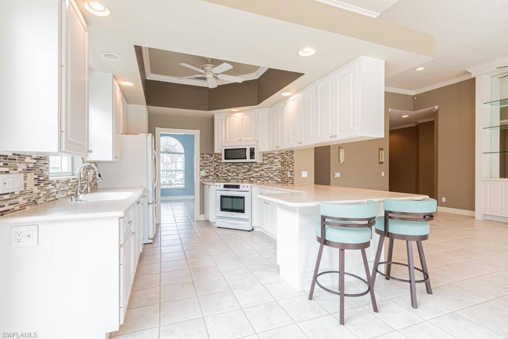 Naples, FL 34109,4434 Novato CT