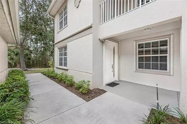 Naples, FL 34110,1128 Manor Lake DR #G-101