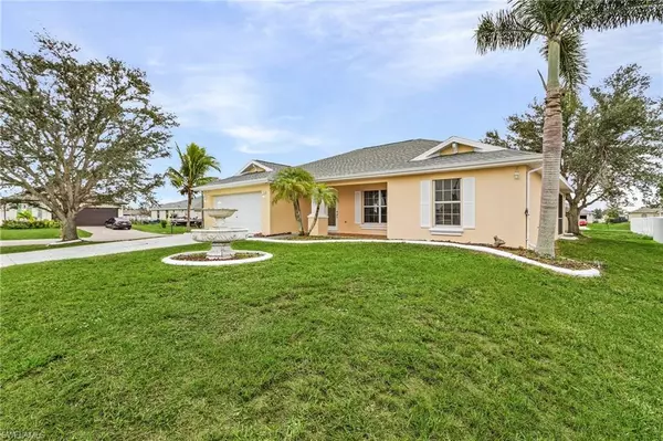 Cape Coral, FL 33909,1014 NE 10th LN