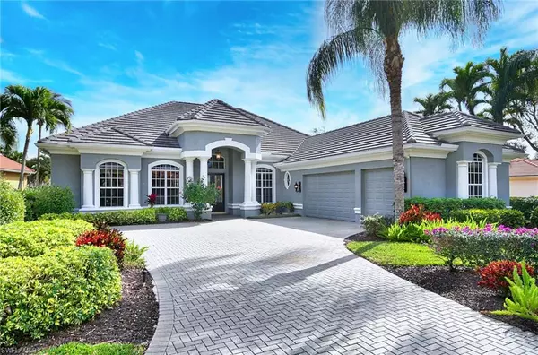 7414 Treeline DR, Naples, FL 34119