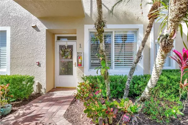 Naples, FL 34112,2345 Magnolia LN #6701