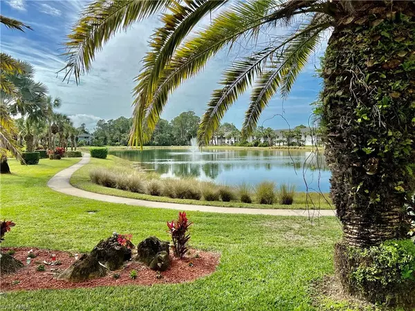 249 Gabriel CIR #7,  Naples,  FL 34104