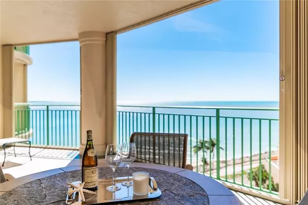 Marco Island, FL 34145,980 Cape Marco DR #808