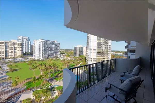 Naples, FL 34103,4005 Gulf Shore BLVD N #1105