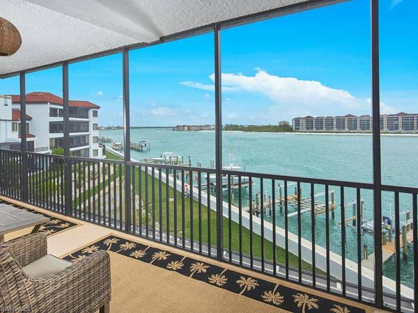 531 La Peninsula BLVD #531, Naples, FL 34113