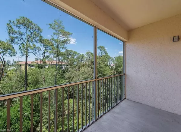 Naples, FL 34112,4510 Botanical Place CIR #403