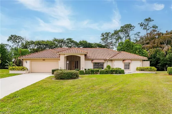 Naples, FL 34104,5516 Foxhunt WAY