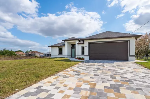 920 Sunniland BLVD, Lehigh Acres, FL 33971