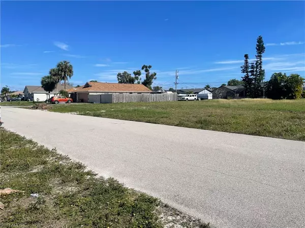 Cape Coral, FL 33914,3726 SW 7th PL