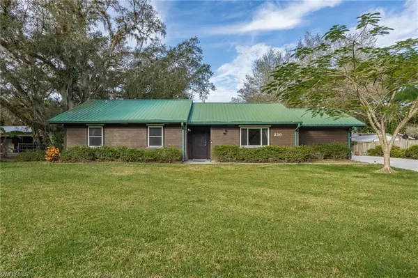 230 S Davis ST, Labelle, FL 33935