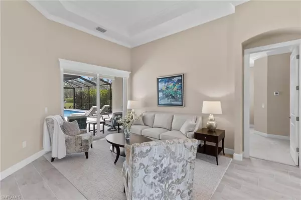 Naples, FL 34109,14568 Maxwell CT