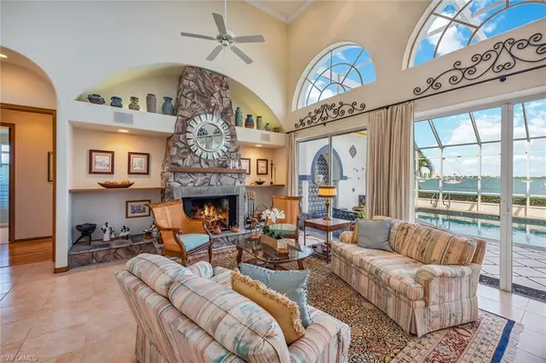 Marco Island, FL 34145,1231 Redwood CT