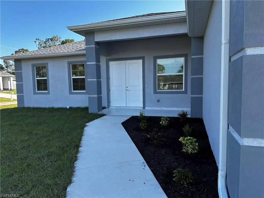 Lehigh Acres, FL 33976,3103 43rd ST SW