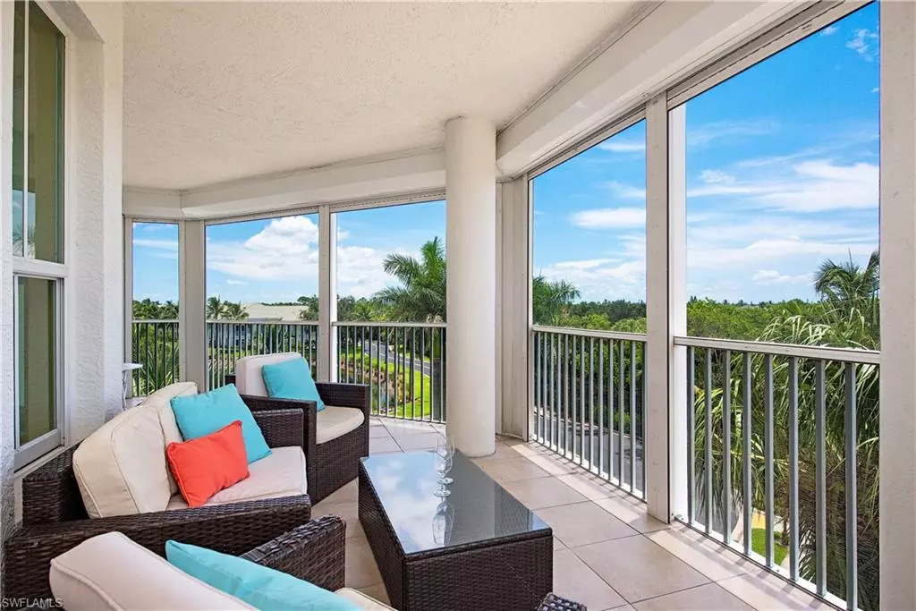 Naples, FL 34110,300 Dunes BLVD #301