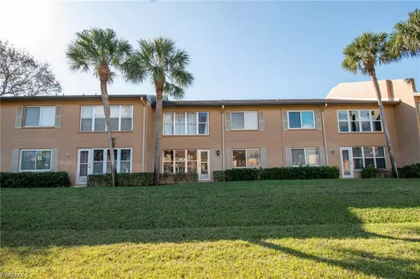 Naples, FL 34112,4150 Looking Glass LN #3905