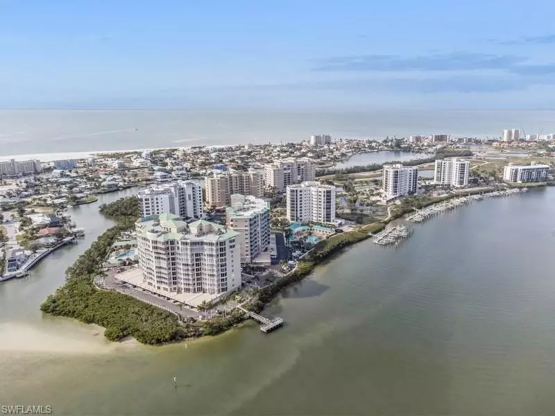 Fort Myers Beach, FL 33931,4141 Bay Beach LN #4P3