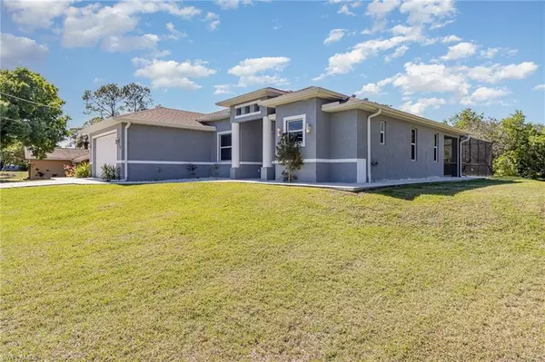 Lehigh Acres, FL 33972,415 Willard AVE