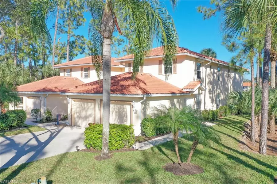 480 Robin Hood CIR #202, Naples, FL 34104