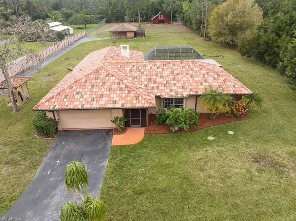 5960 Copper Leaf LN, Naples, FL 34116