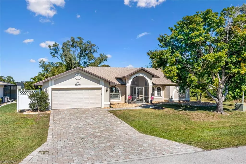 Fort Myers, FL 33967,9907 Country Oaks DR