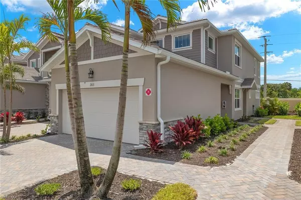 Naples, FL 34112,4660 Arboretum CIR #203