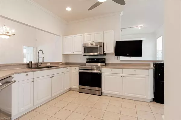 Naples, FL 34119,2037 Crestview WAY