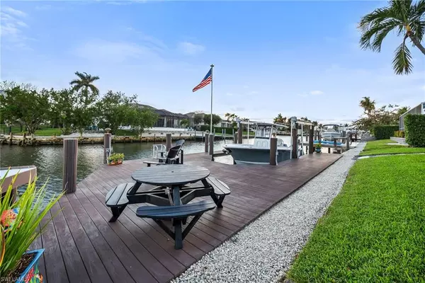 Marco Island, FL 34145,1185 Shenandoah CT