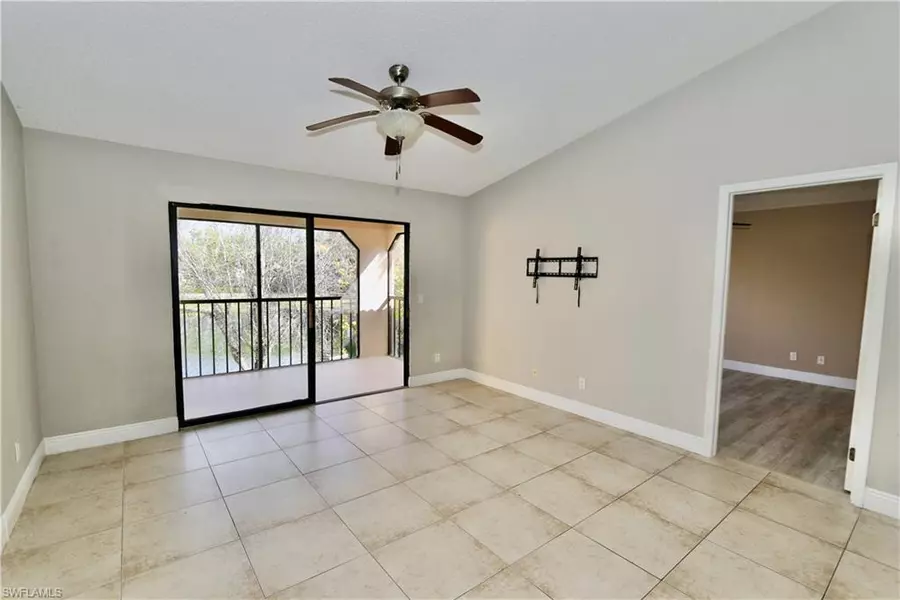 2082 Arbour Walk CIR #3124, Naples, FL 34109