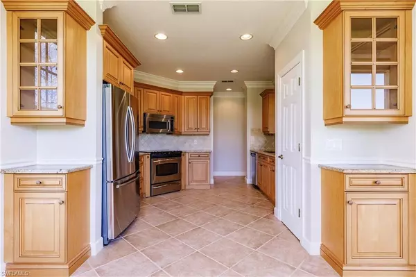 9261 Indigo Isle CT #102,  Estero,  FL 34135