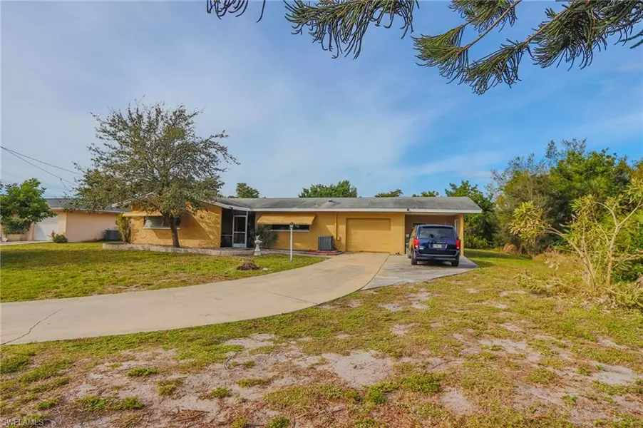 4102 SE 8th AVE, Cape Coral, FL 33904