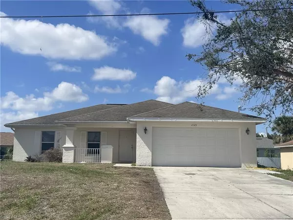 1121 Calvert AVE, Lehigh Acres, FL 33971