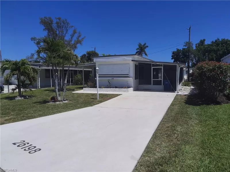 26198 Princess LN, Bonita Springs, FL 34135