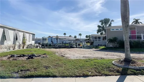 Fort Myers Beach, FL 33931,11361 Dogwood LN