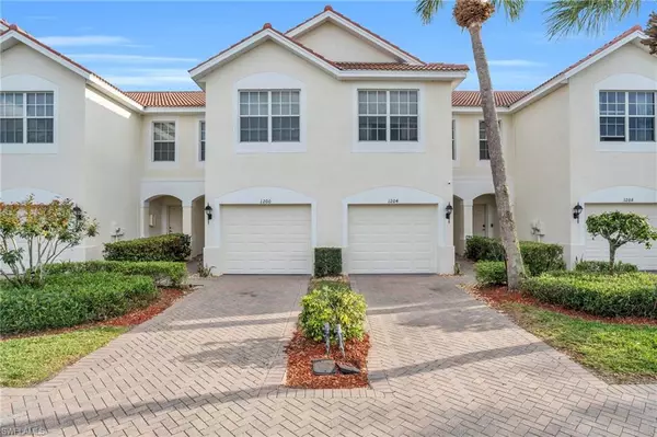 Naples, FL 34105,1204 Oxford LN #19