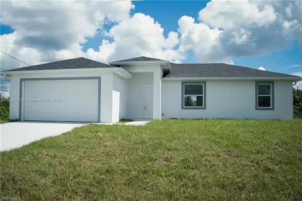 2609 Carol PL, Lehigh Acres, FL 33971