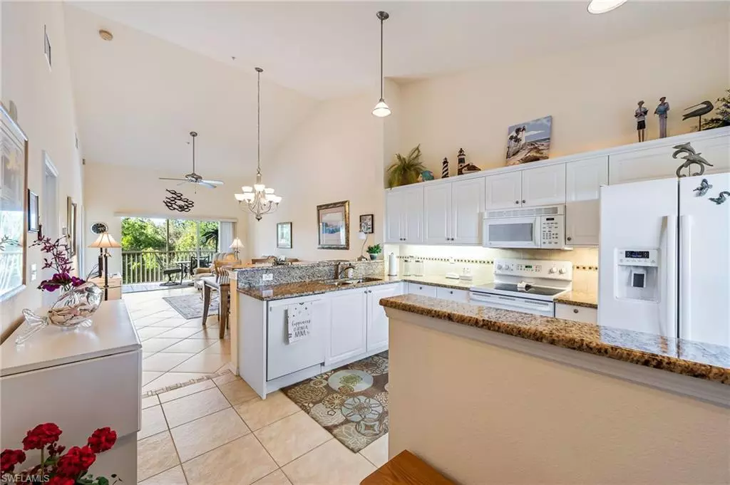 Naples, FL 34113,9175 Celeste DR #2-403