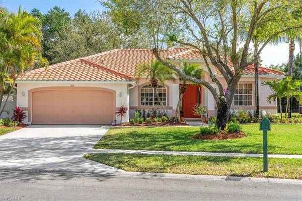 733 Grand Rapids BLVD, Naples, FL 34120