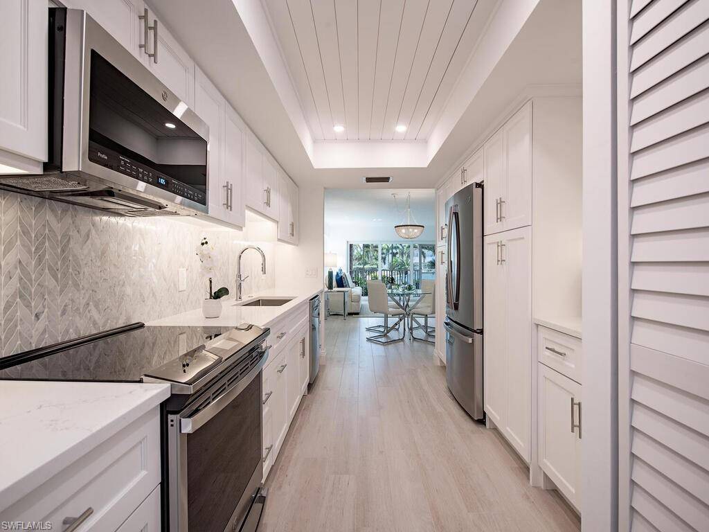 Naples, FL 34108,6371 Pelican Bay BLVD #N-5