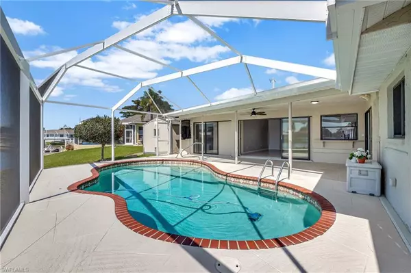 North Fort Myers, FL 33903,4530 W Coral CIR