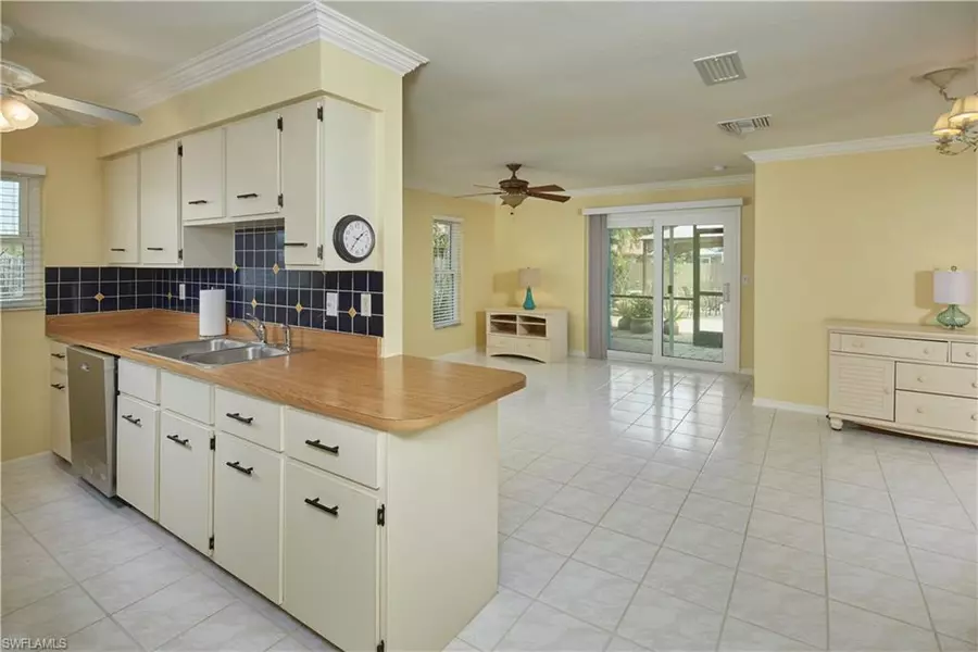 27951 Meadowlark LN, Bonita Springs, FL 34134