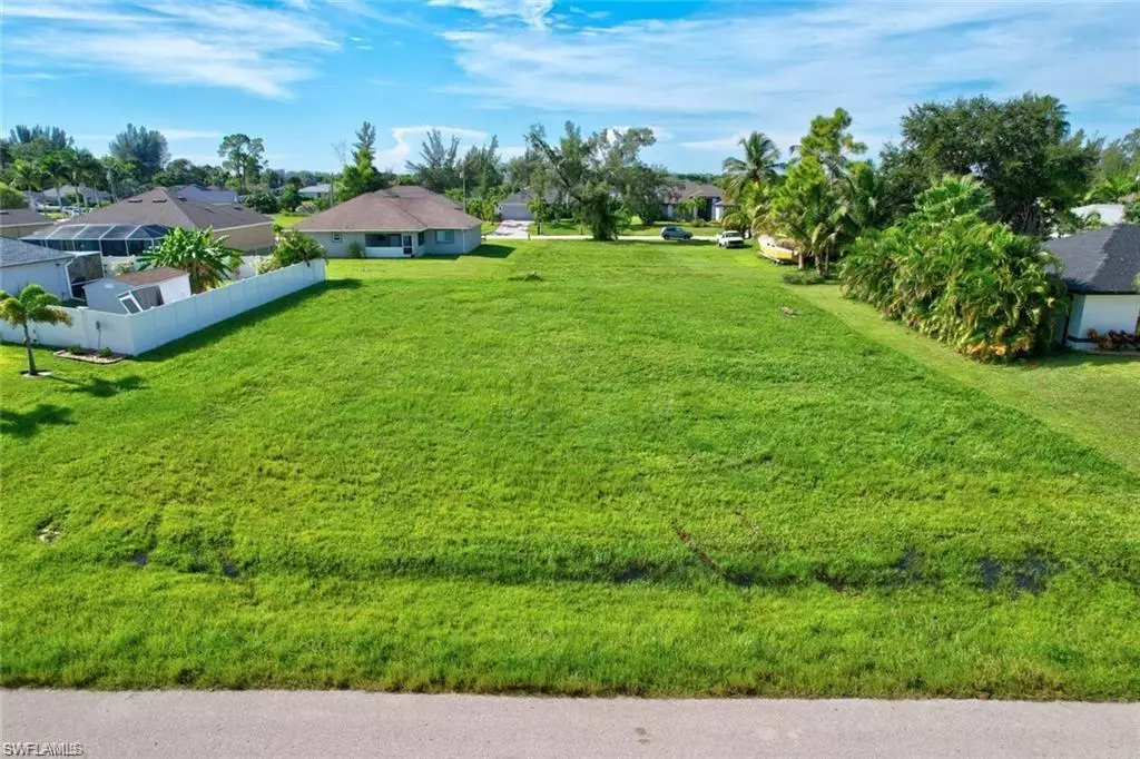 Cape Coral, FL 33991,1820 SW 10th TER