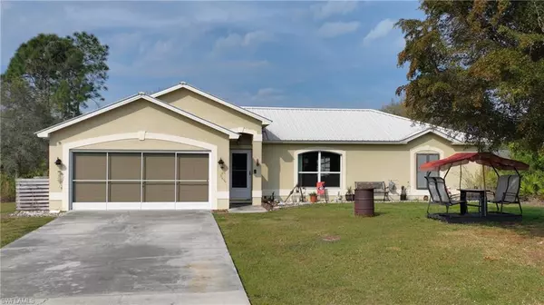 919 Maple AVE N, Lehigh Acres, FL 33972