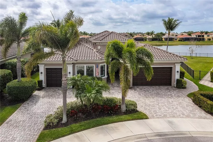 3910 Glacier CT, Naples, FL 34119