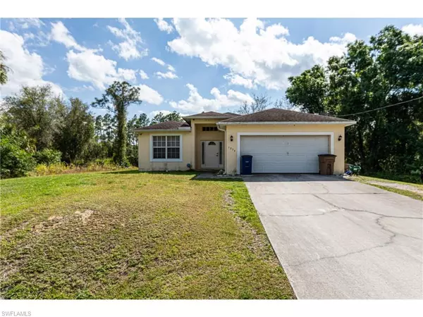 1234 Ravenswood ST E, Lehigh Acres, FL 33974