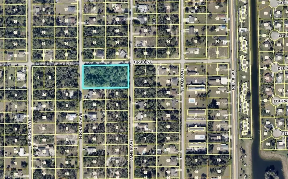 2004 E 7th ST, Lehigh Acres, FL 33936